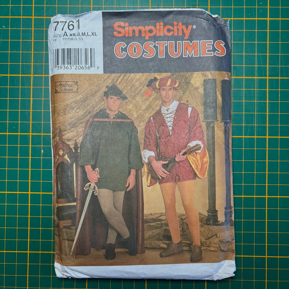 Vtg Simplicity Men's Costume 7761 enaissance Medieval Tunic Cape Hat CUT